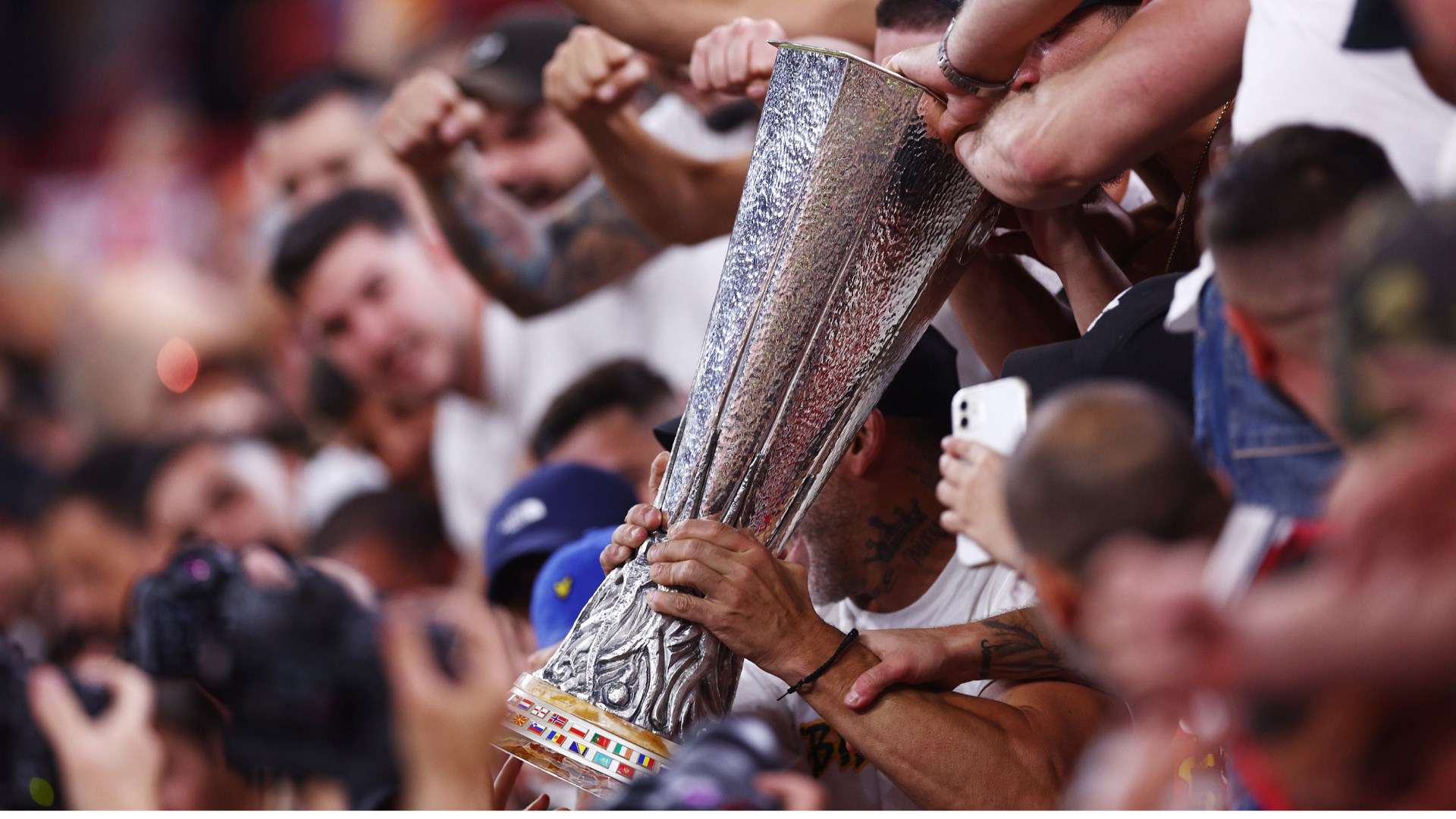 的广阔舞台 的广阔舞台